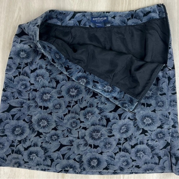 Vintage 90s Floral Blue Velvet Mini Pencil Skirt Ann Taylor Stretch Sz 6 Petite - Picture 9 of 10